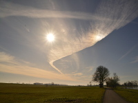 Sonne-Wolkenspiel